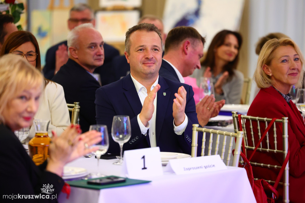 Jubileusz 120-lecia Związku Nauczycielstwa Polskiego w Kruszwicy [ZDJĘCIA]