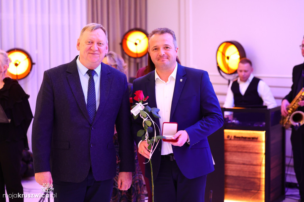 Jubileusz 120-lecia Związku Nauczycielstwa Polskiego w Kruszwicy [ZDJĘCIA]