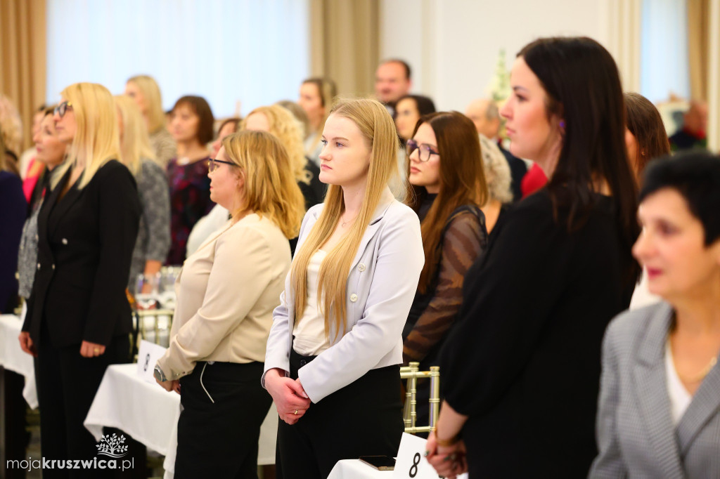 Jubileusz 120-lecia Związku Nauczycielstwa Polskiego w Kruszwicy [ZDJĘCIA]