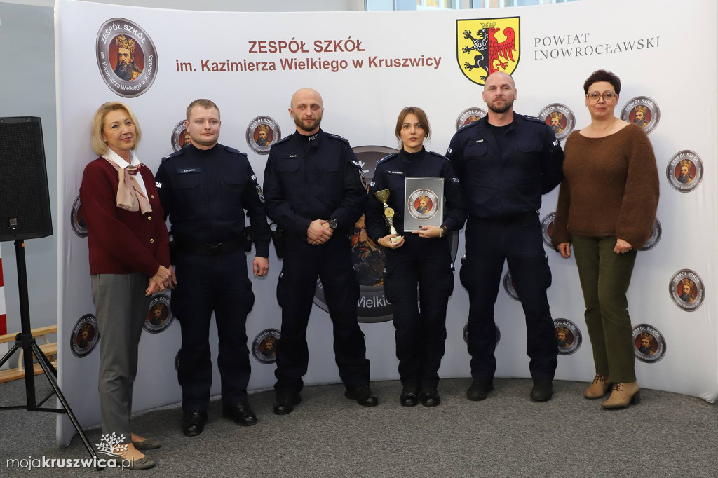 W ZS w Kruszwicy odbył się Turniej Strzelecki Służb Mundurowych [FOTO]