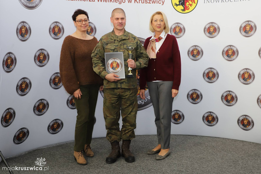 W ZS w Kruszwicy odbył się Turniej Strzelecki Służb Mundurowych [FOTO]