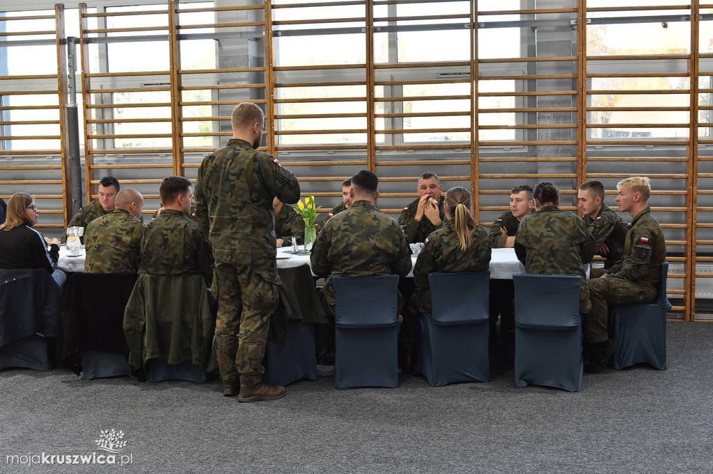 W ZS w Kruszwicy odbył się Turniej Strzelecki Służb Mundurowych [FOTO]