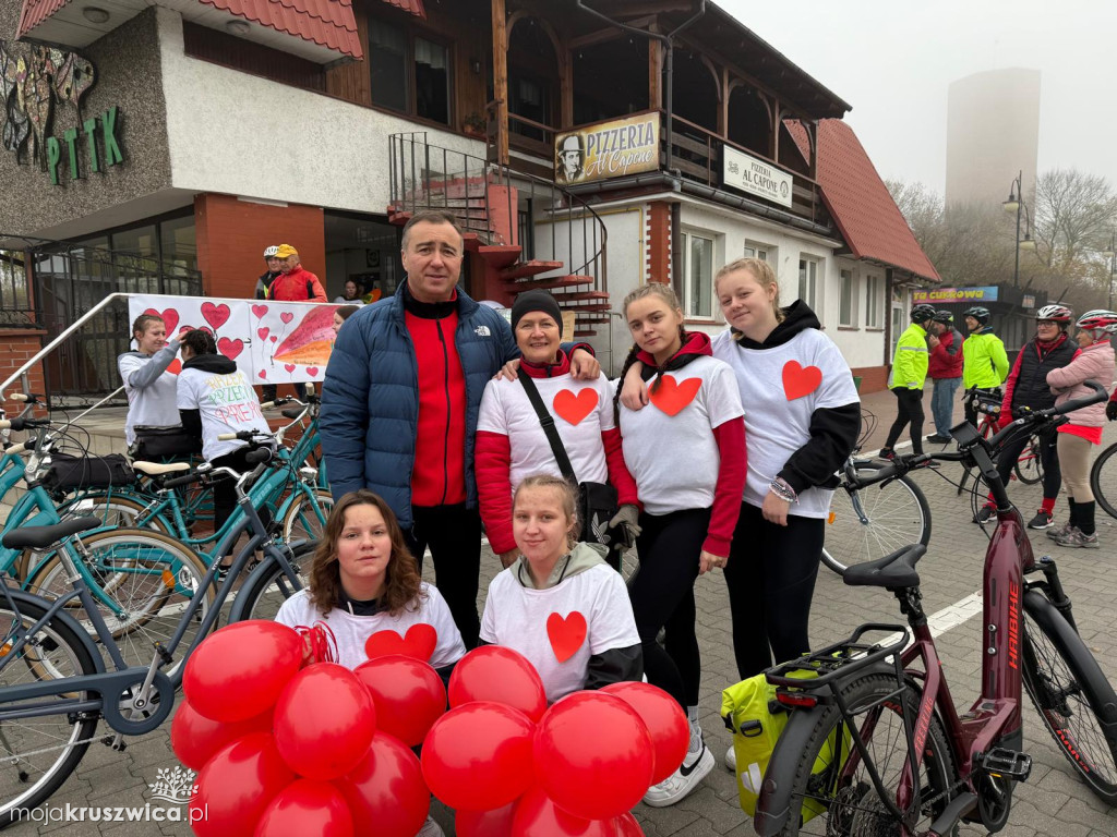 Rajd rowerowy w Kruszwicy w ramach kampanii „Dzieciństwo bez przemocy” [ZDJĘCIA]