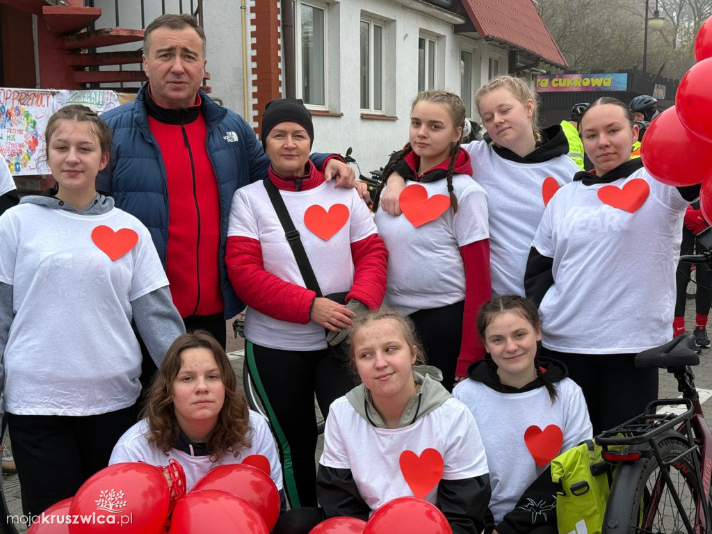 Rajd rowerowy w Kruszwicy w ramach kampanii „Dzieciństwo bez przemocy” [ZDJĘCIA]