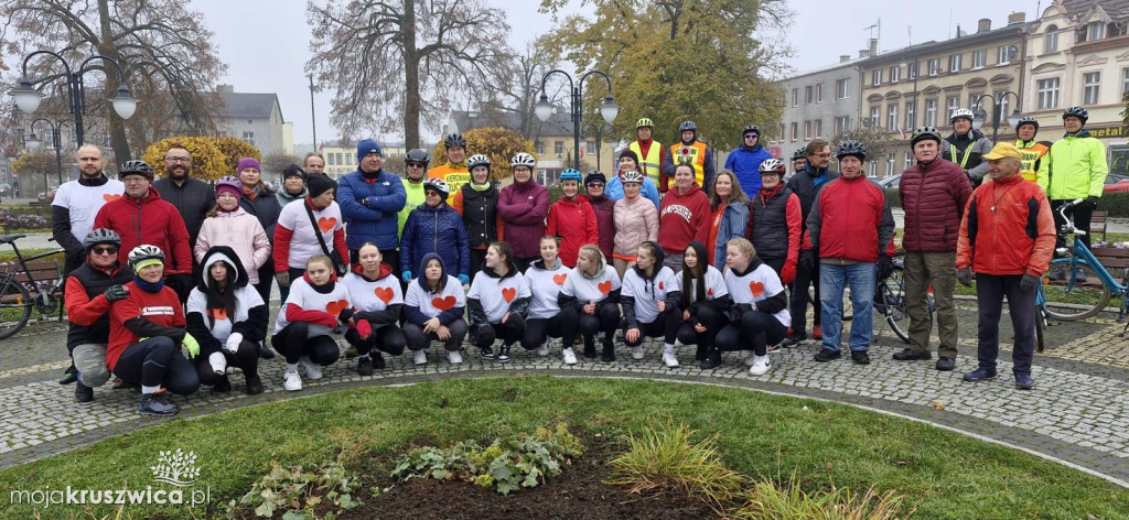 Rajd rowerowy w Kruszwicy w ramach kampanii „Dzieciństwo bez przemocy” [ZDJĘCIA]