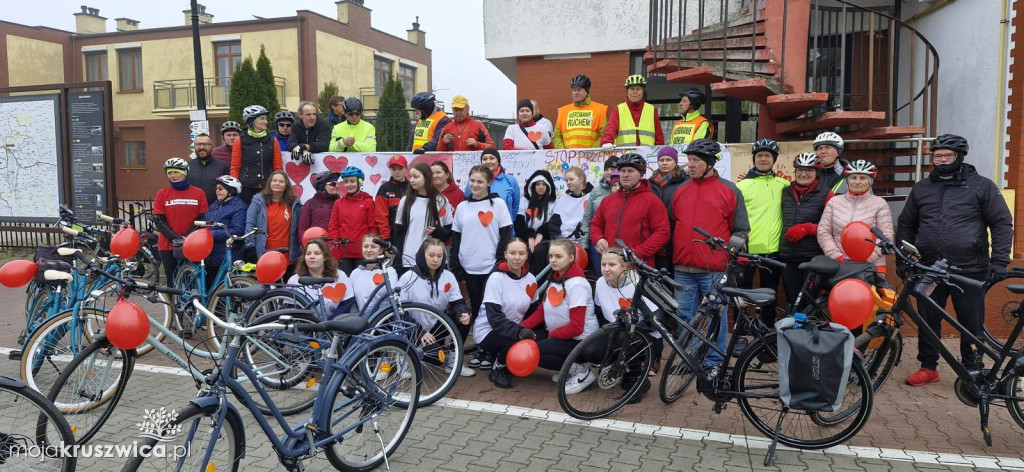 Rajd rowerowy w Kruszwicy w ramach kampanii „Dzieciństwo bez przemocy” [ZDJĘCIA]