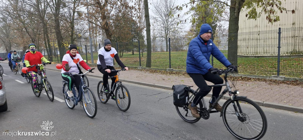 Rajd rowerowy w Kruszwicy w ramach kampanii „Dzieciństwo bez przemocy” [ZDJĘCIA]