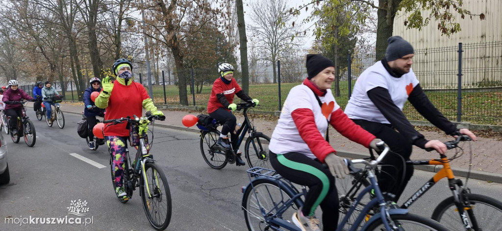 Rajd rowerowy w Kruszwicy w ramach kampanii „Dzieciństwo bez przemocy” [ZDJĘCIA]