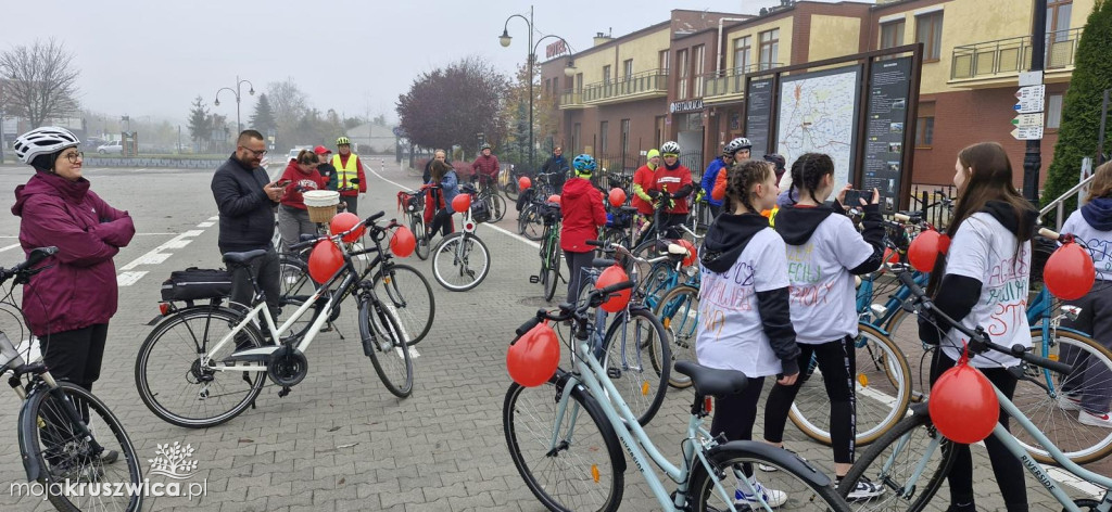 Rajd rowerowy w Kruszwicy w ramach kampanii „Dzieciństwo bez przemocy” [ZDJĘCIA]