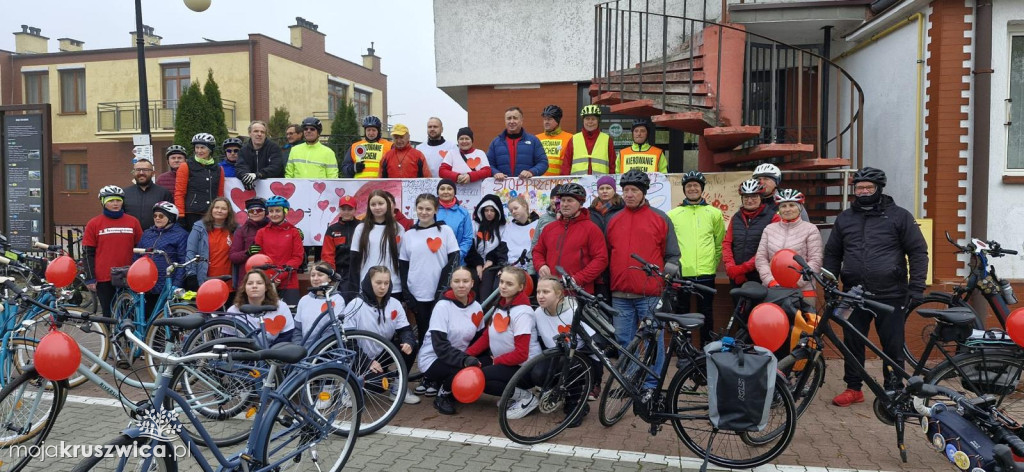 Rajd rowerowy w Kruszwicy w ramach kampanii „Dzieciństwo bez przemocy” [ZDJĘCIA]