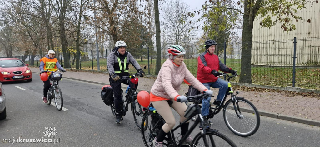 Rajd rowerowy w Kruszwicy w ramach kampanii „Dzieciństwo bez przemocy” [ZDJĘCIA]