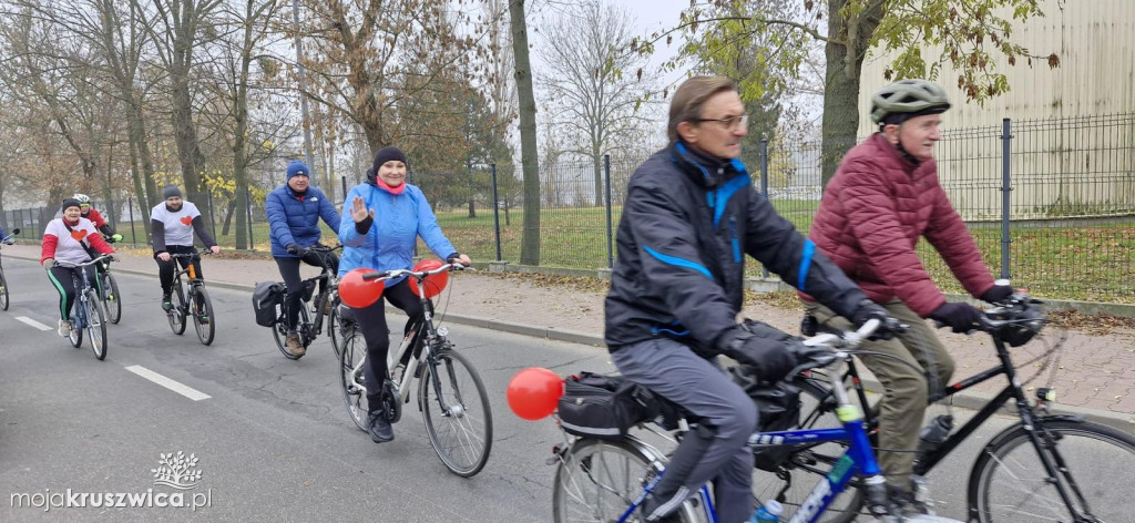 Rajd rowerowy w Kruszwicy w ramach kampanii „Dzieciństwo bez przemocy” [ZDJĘCIA]