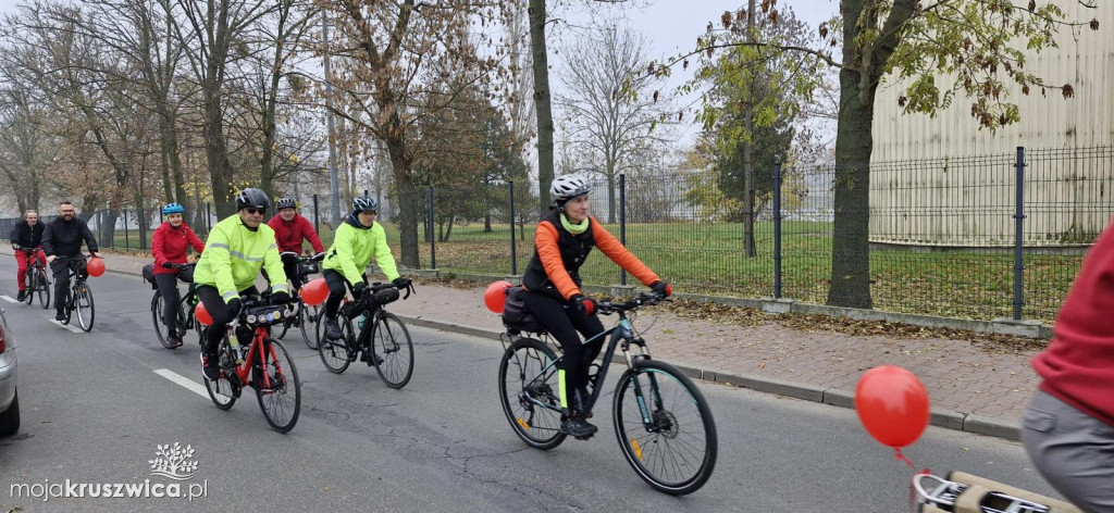 Rajd rowerowy w Kruszwicy w ramach kampanii „Dzieciństwo bez przemocy” [ZDJĘCIA]
