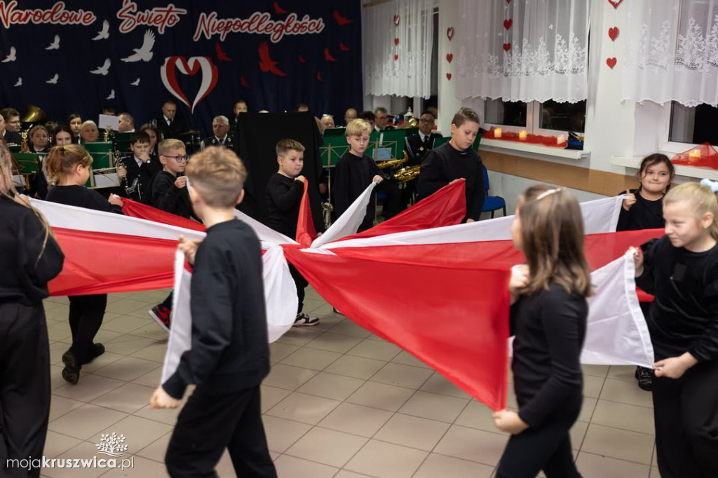 Wieczornica patriotyczna w Sławsku Wielkim [ZDJĘCIA]