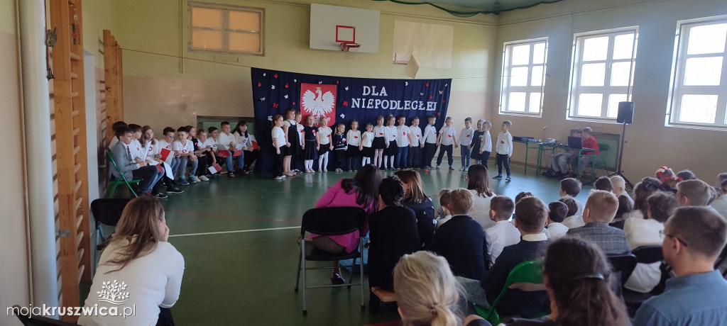 W Chełmcach świętowaliśmy obchody Święta Niepodległości [ZDJĘCIA]