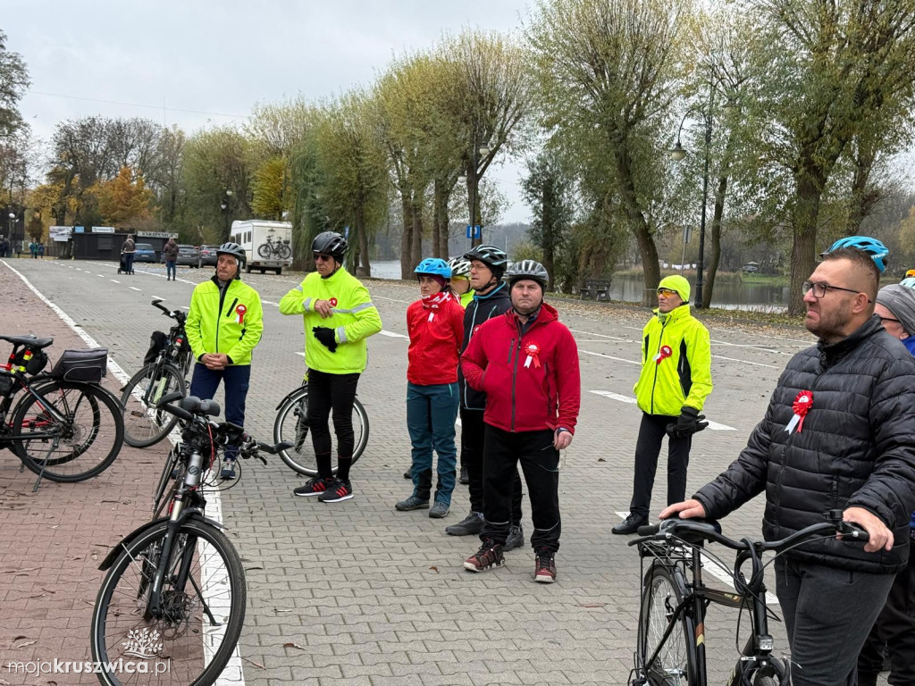 Za nami rajd rowerowy z okazji Święta Niepodleglości! [FOTO]