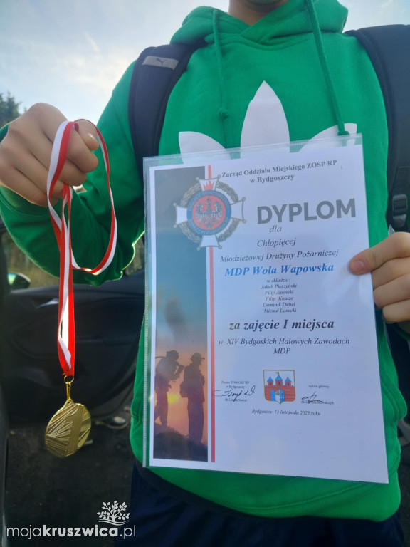 1. miejsce drużyny z Woli Wapowskiej w 14. Bydgoskich Halowych Zawodach MDP