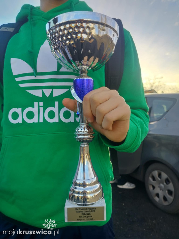 1. miejsce drużyny z Woli Wapowskiej w 14. Bydgoskich Halowych Zawodach MDP