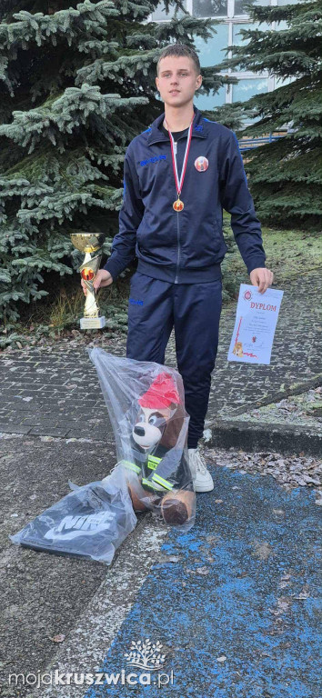 Młodzieżowa Drużyna Pożarnicza z Woli Wapowskiej zwycięża w zawodach wojewódzkich