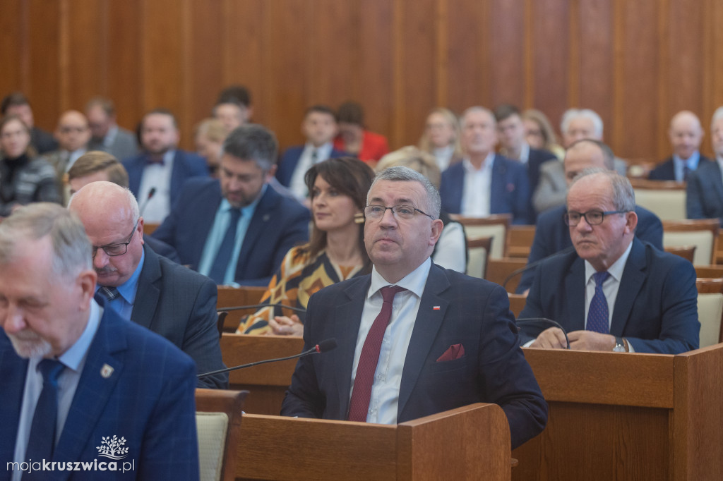 Sesja sejmiku województwa. Jakie decyzje podjęto? [FOTO]