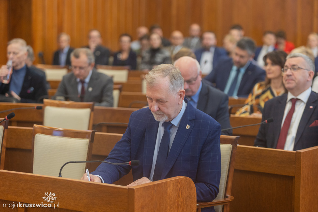 Sesja sejmiku województwa. Jakie decyzje podjęto? [FOTO]