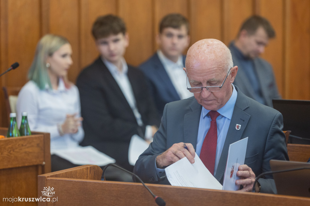 Sesja sejmiku województwa. Jakie decyzje podjęto? [FOTO]