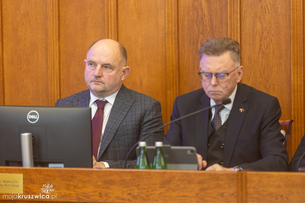 Sesja sejmiku województwa. Jakie decyzje podjęto? [FOTO]