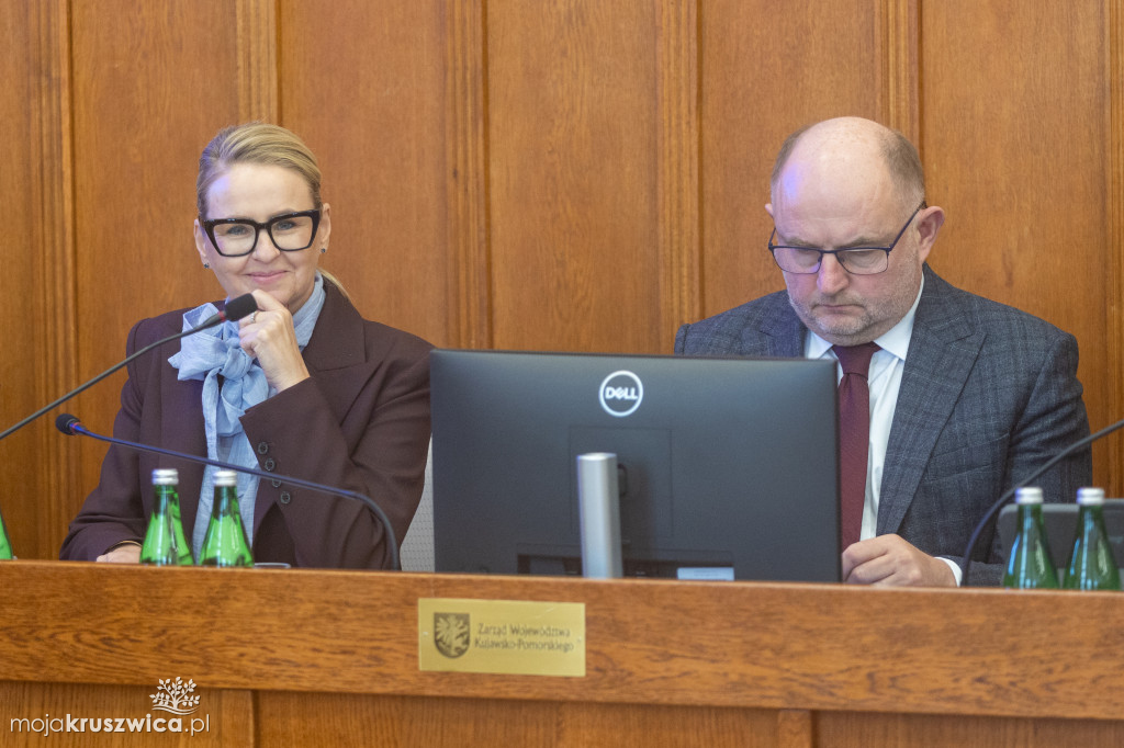 Sesja sejmiku województwa. Jakie decyzje podjęto? [FOTO]