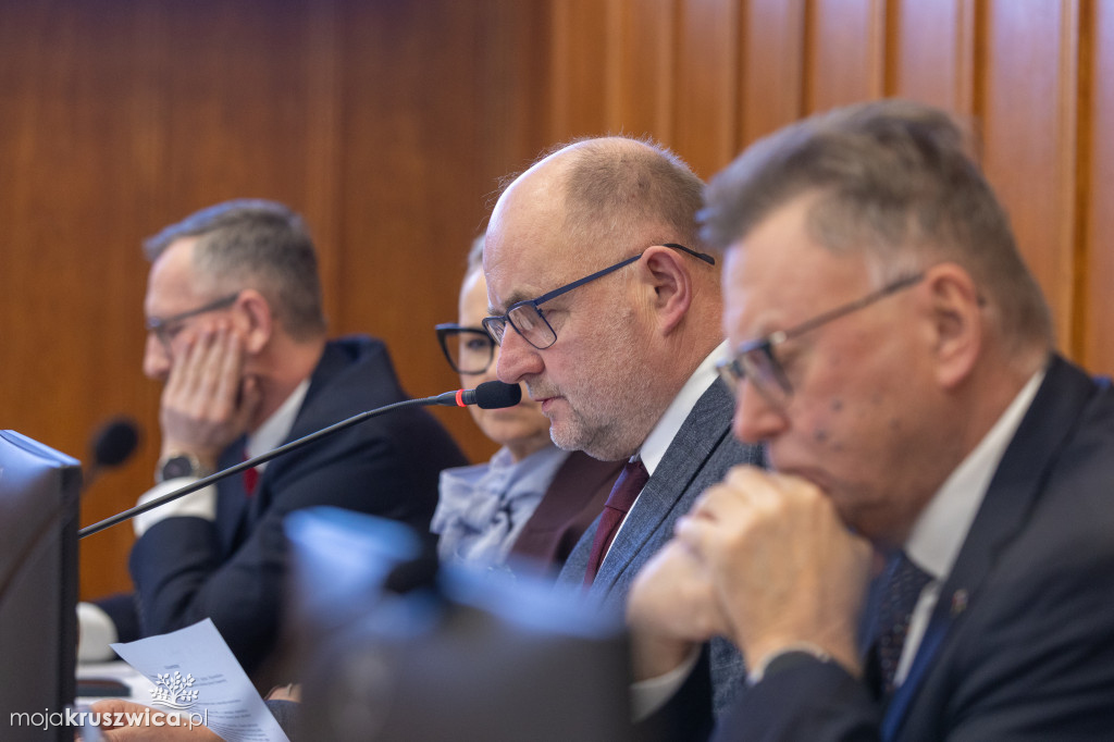 Sesja sejmiku województwa. Jakie decyzje podjęto? [FOTO]
