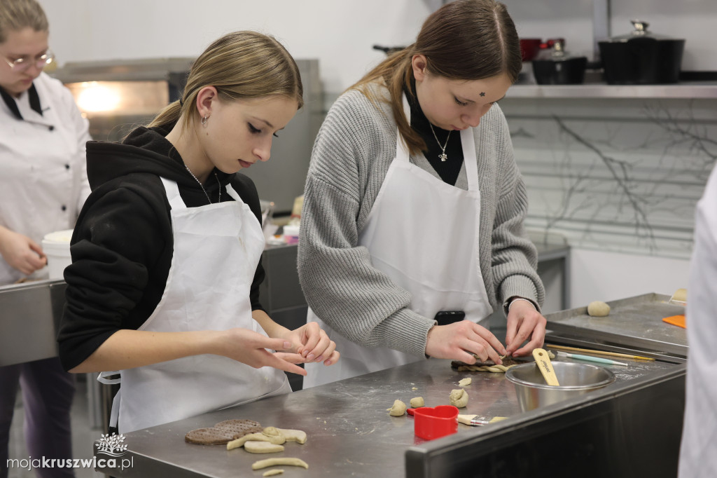 Takie piernikowe cuda powstają pod okiem właściciela cukierni i piekarni \