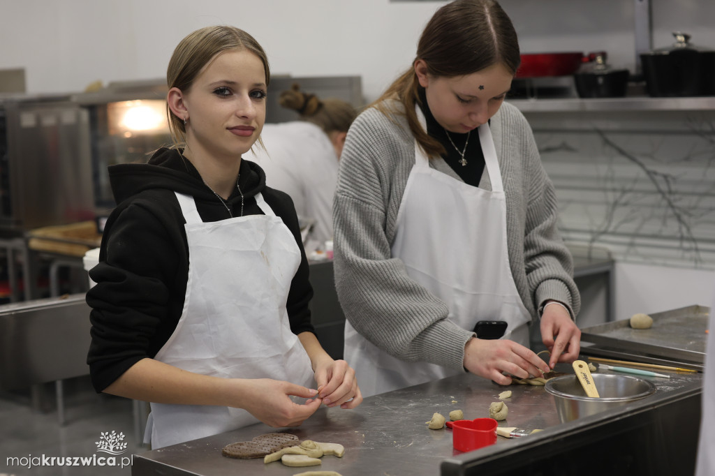 Takie piernikowe cuda powstają pod okiem właściciela cukierni i piekarni \