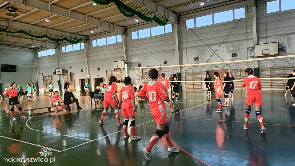 Ogólnopolski Turniej Siatkówki Dziewcząt 2025 w Kruszwicy [ZDJĘCIA]