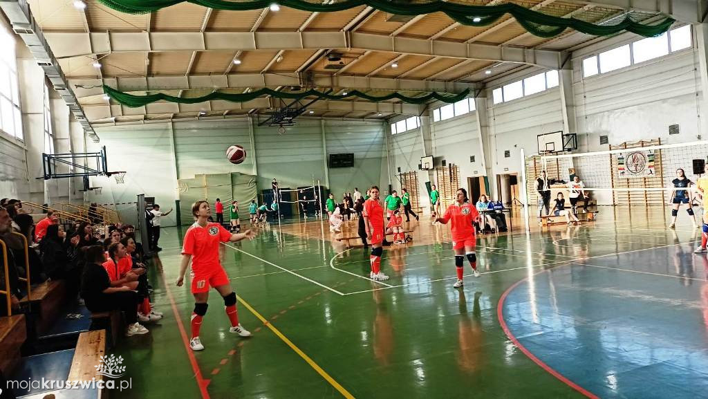 Ogólnopolski Turniej Siatkówki Dziewcząt 2025 w Kruszwicy [ZDJĘCIA]