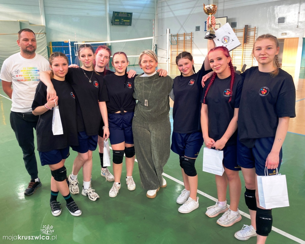 Ogólnopolski Turniej Siatkówki Dziewcząt 2025 w Kruszwicy [ZDJĘCIA]