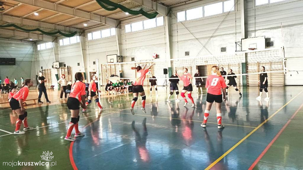 Ogólnopolski Turniej Siatkówki Dziewcząt 2025 w Kruszwicy [ZDJĘCIA]