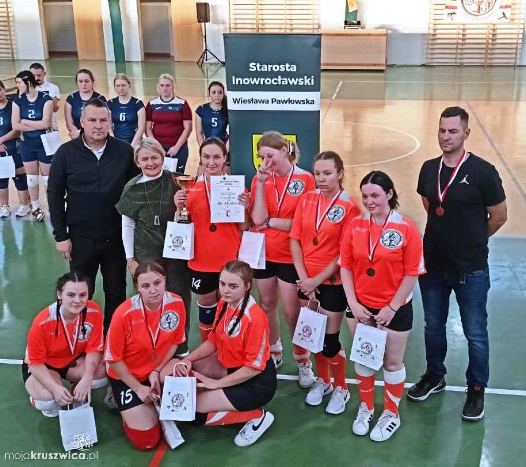 Ogólnopolski Turniej Siatkówki Dziewcząt 2025 w Kruszwicy [ZDJĘCIA]