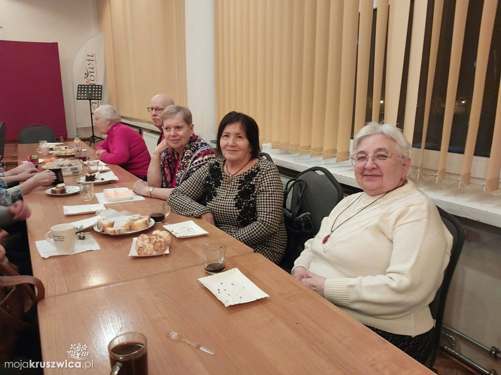 Stowarzyszenie UTW w Kruszwicy na zabawie andrzejkowej [VIDEO]