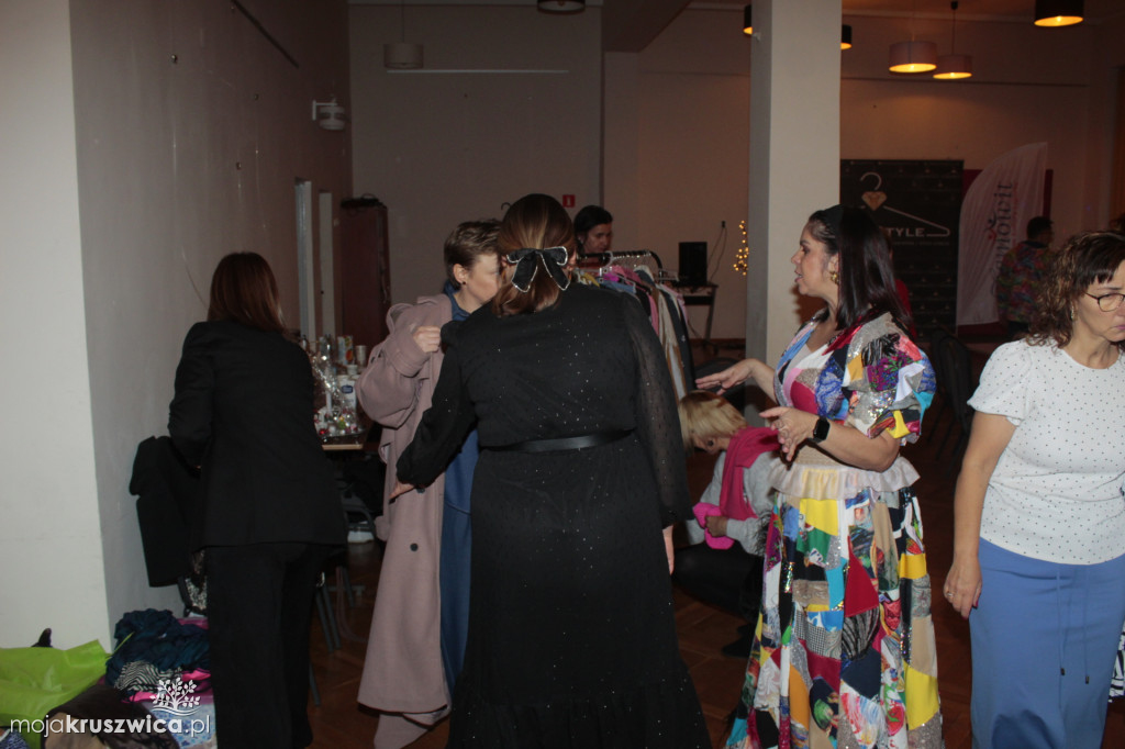 Odzieżowe fantazje na Zagoplu. Restylizacja z Anną Jarębską [FOTORELACJA]