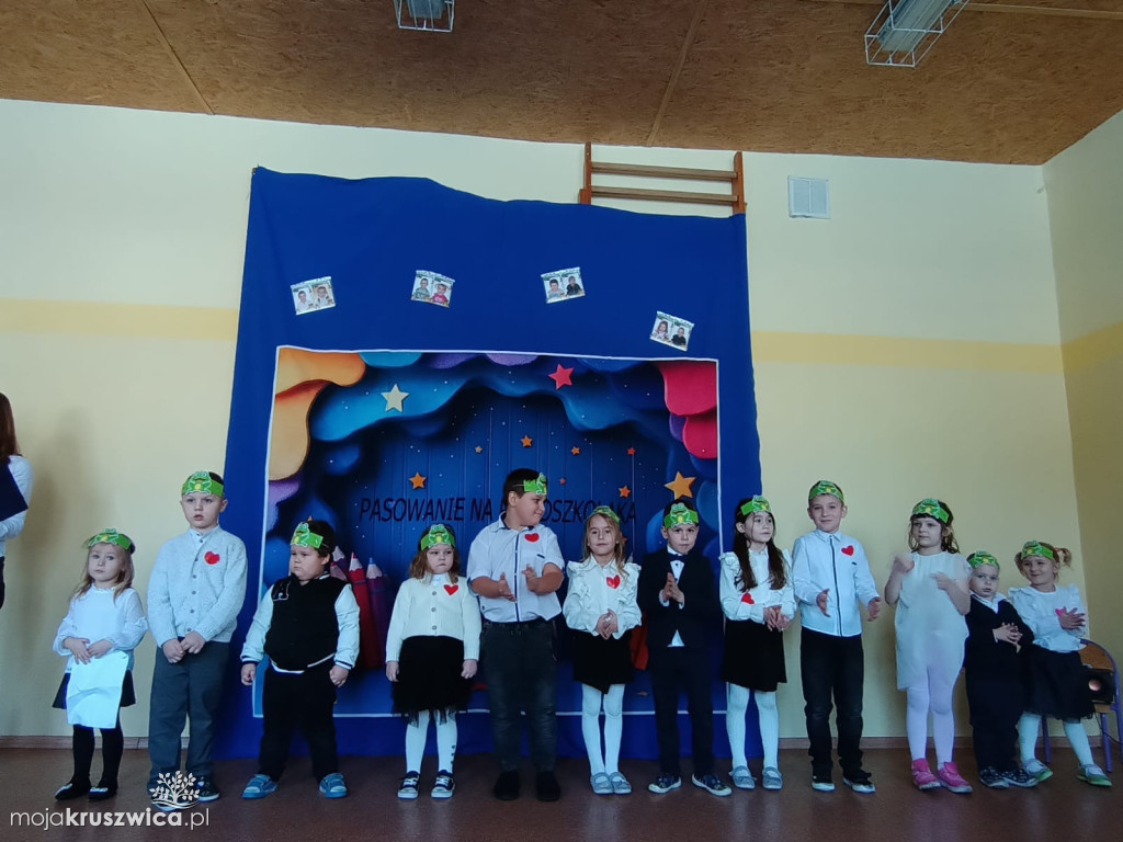 W SP Rusinowo odbyło się pasowanie na przedszkolaka! [ZDJĘCIA]