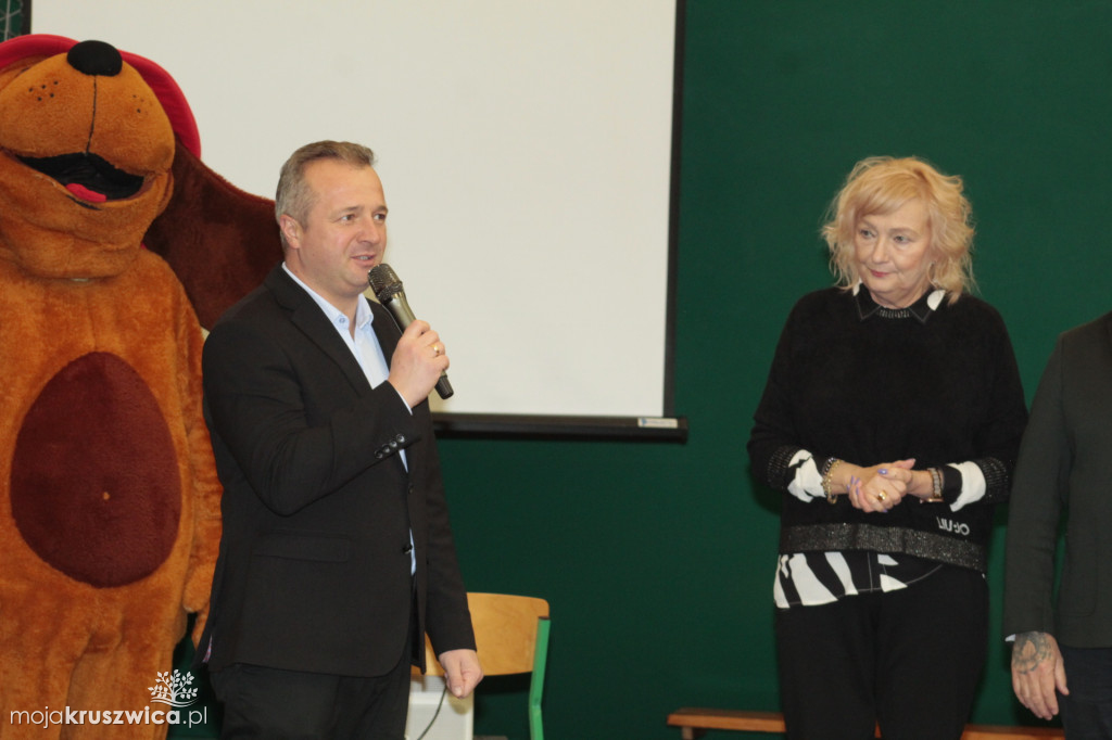 Wola Wapowska: Trwają Powiatowe Halowe Zawody Sportowo-Pożarnicze