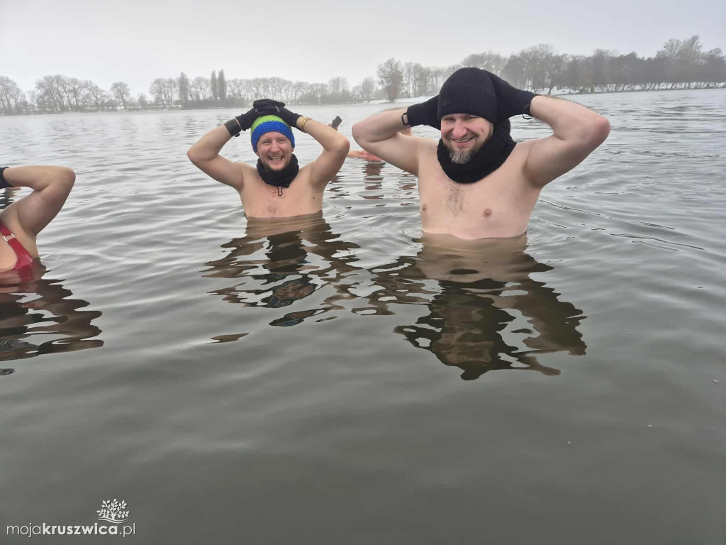 Andrzejkowe morsowanie Kruszwickiego Klubu Morsów