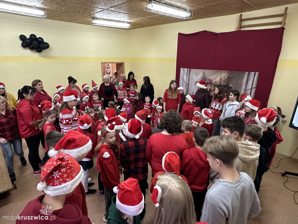 Rusinowo: Szkoła niczym wioska św. Mikołaja [ZDJĘCIA]