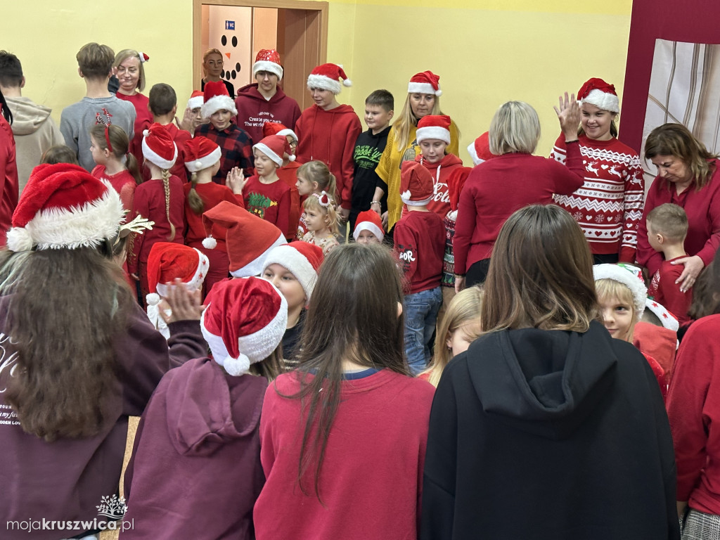 Rusinowo: Szkoła niczym wioska św. Mikołaja [ZDJĘCIA]