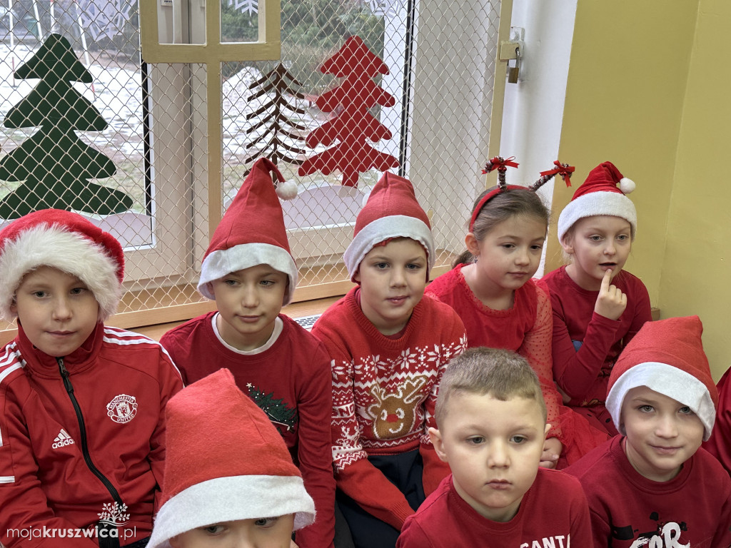 Rusinowo: Szkoła niczym wioska św. Mikołaja [ZDJĘCIA]