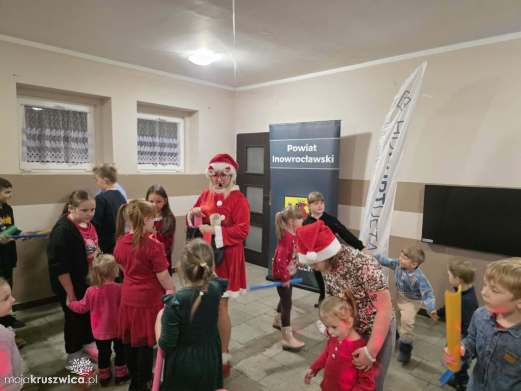 Mikołajki w Paprosach Skotnikach. Za nami wspólne świętowanie [FOTO]