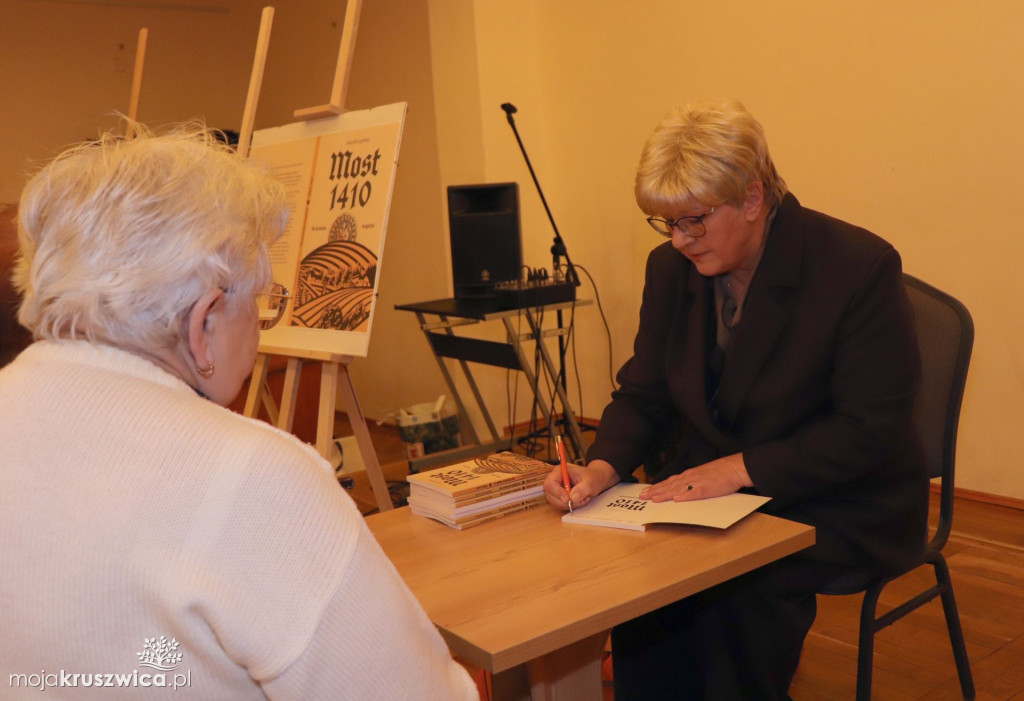 Spotkanie autorskie z Anną Skrzypińską w klubie „Popiel” na Zagoplu