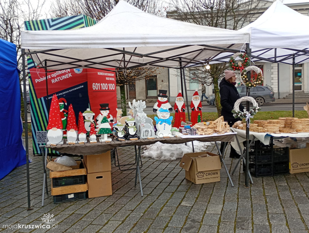 Trwa Jarmark Świątecznych Rozmaitości i „Świąteczne Kruszwickie Smaki”