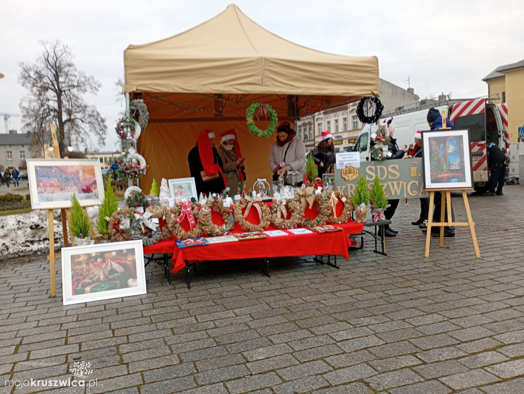 Trwa Jarmark Świątecznych Rozmaitości i „Świąteczne Kruszwickie Smaki”
