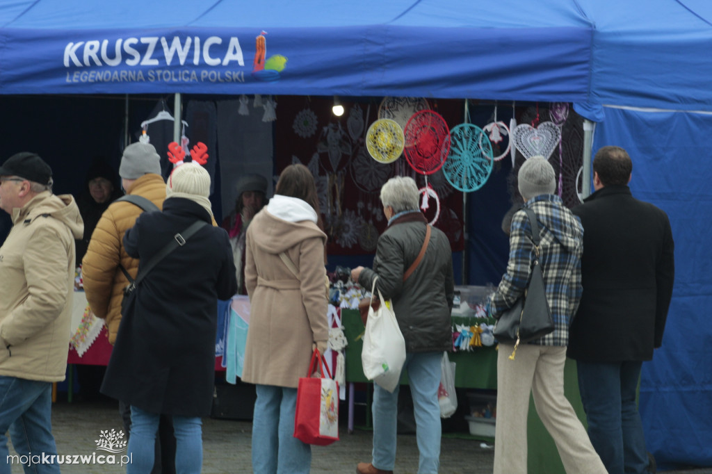 ŚWIĘTA 2025: Jarmark Świątecznych Rozmaitości w Kruszwicy [ZDJĘCIA]