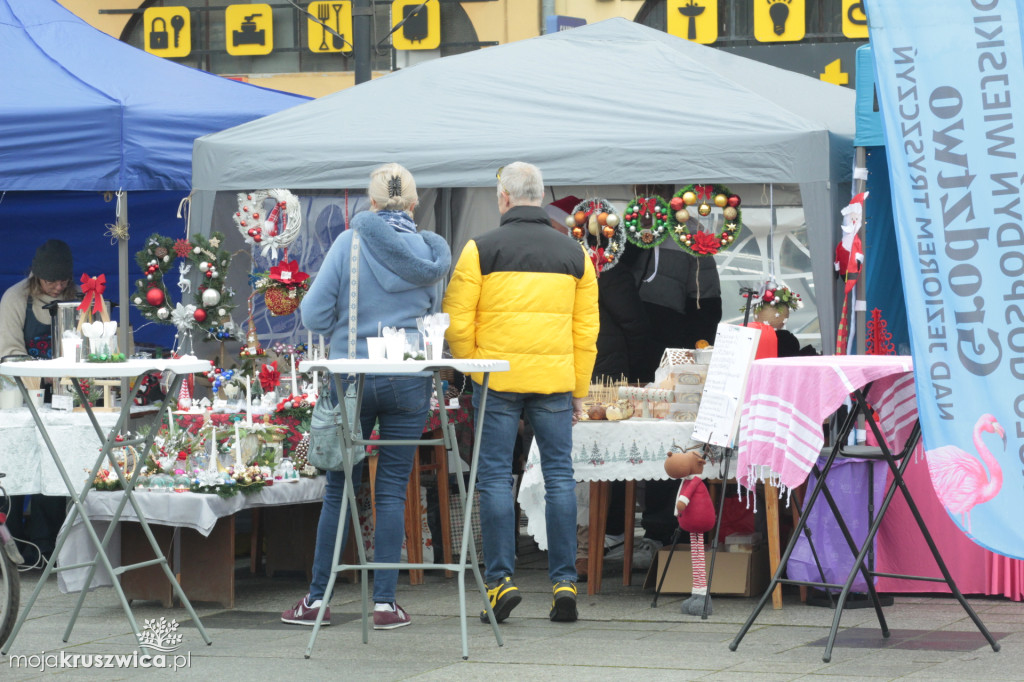 ŚWIĘTA 2025: Jarmark Świątecznych Rozmaitości w Kruszwicy [ZDJĘCIA]